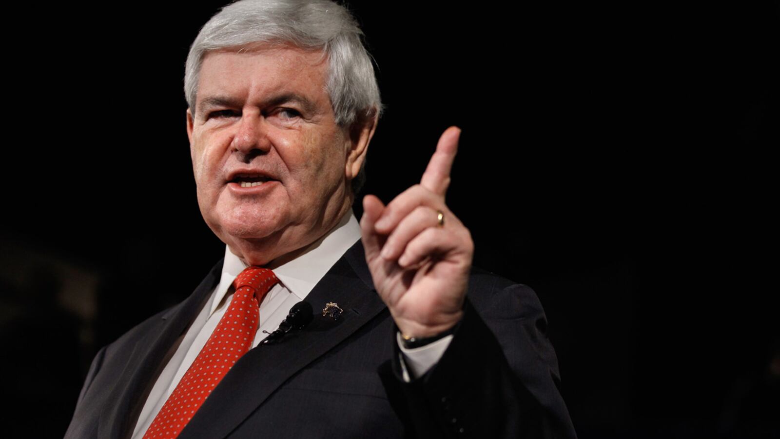 cheats/2012/01/08/romney-gingrich-spar-on-ads/newt-defends-gay-rights-cs_m9s7za