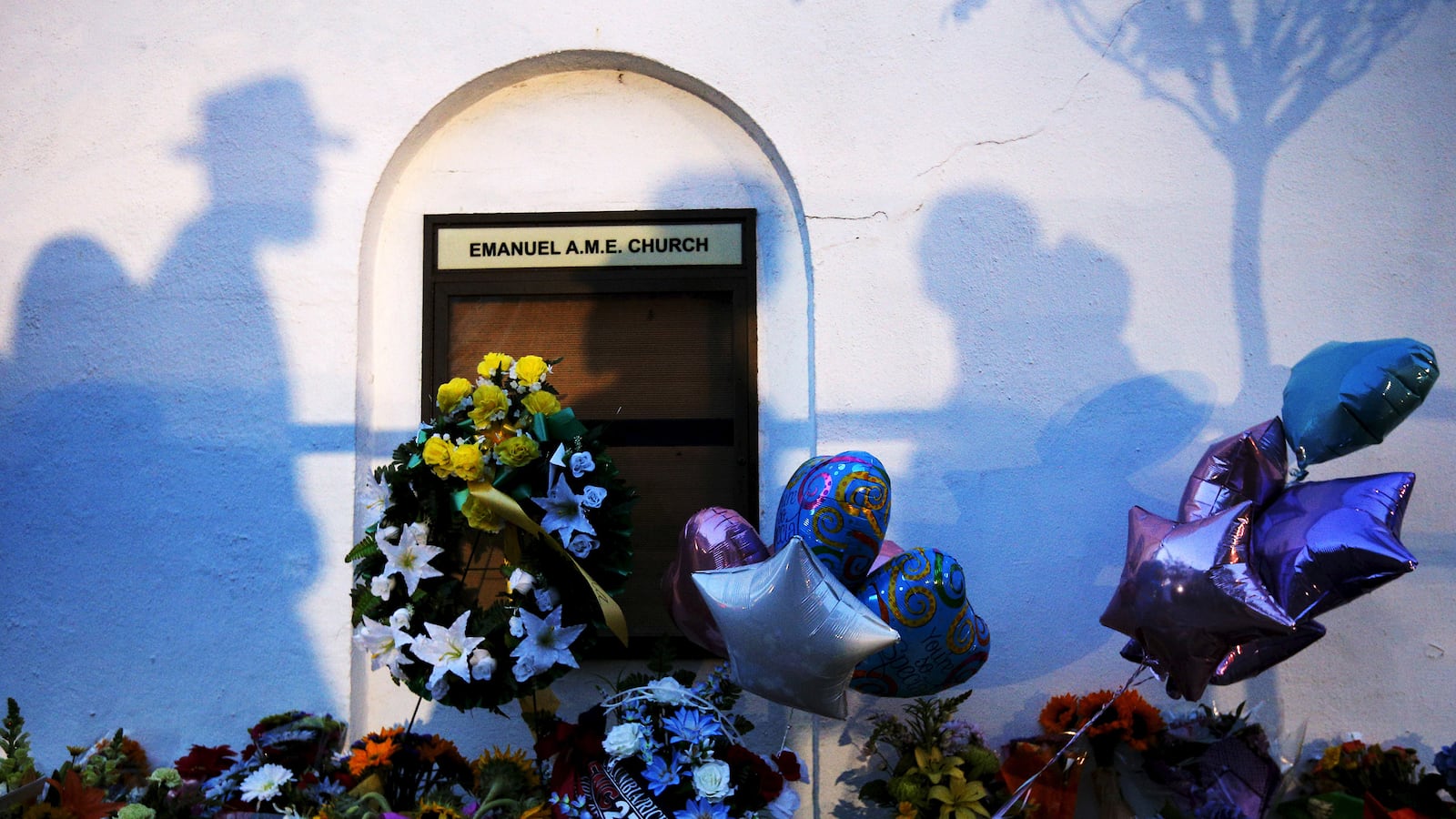 articles/2015/06/19/we-need-to-talk-about-white-culture/150618-dubois-reaction-tease_sfy3i0