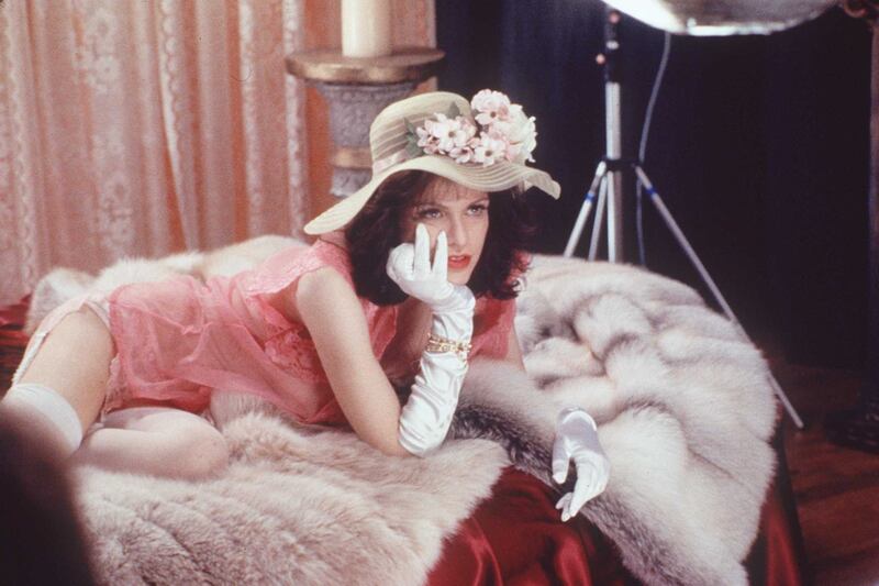 galleries/2013/07/11/amanda-seyfried-val-kilmer-and-more-actors-playing-porn-stars-photos/actors-playing-porn-stars-love_b9shk7