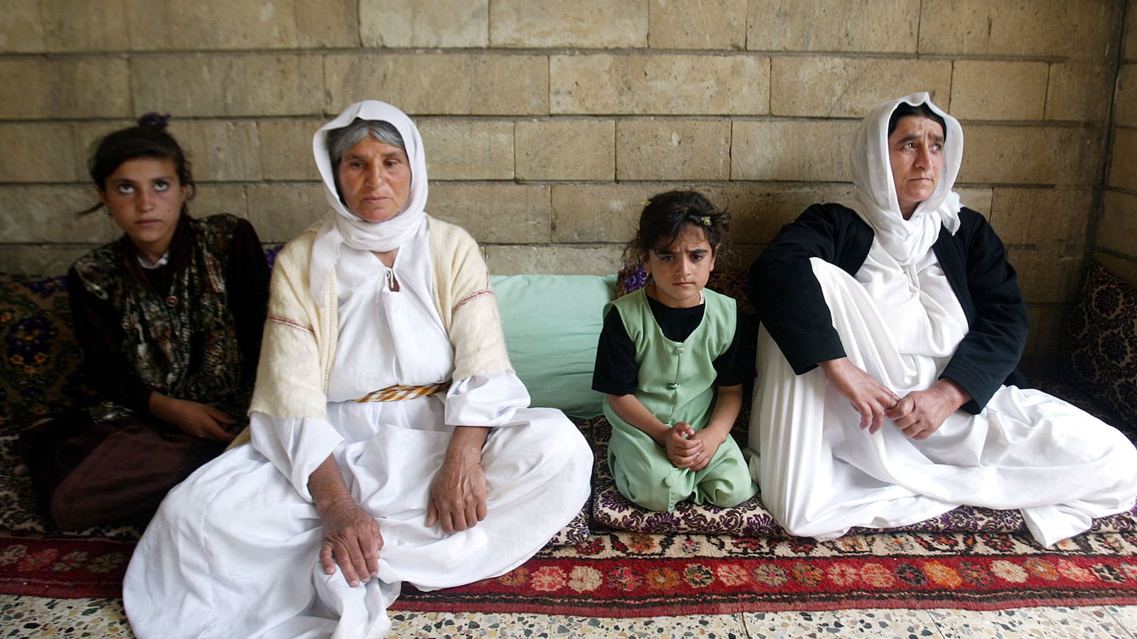 articles/2014/11/06/what-it-feels-like-for-a-girl-in-iraq/141106-noor-iraq_ej91oy