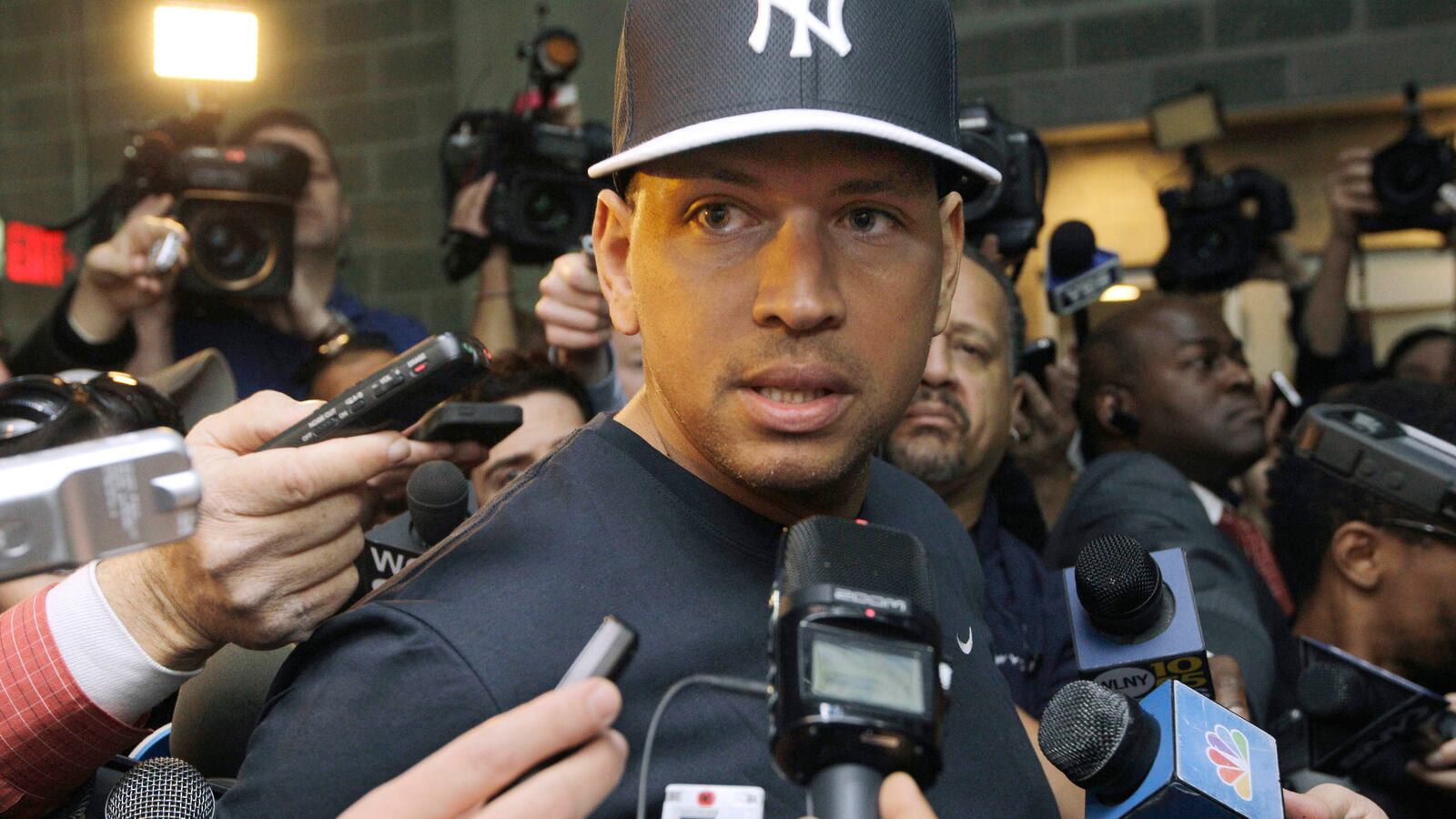 articles/2013/06/05/major-league-baseball-s-planned-suspensions-are-already-a-bust/130604-a-rod-steriods-cheat_vtimz4