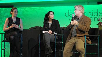 articles/2010/03/31/sarah-silvermans-climate-change-showdown/grove-silverman-climate-change_91502_c2cvy0