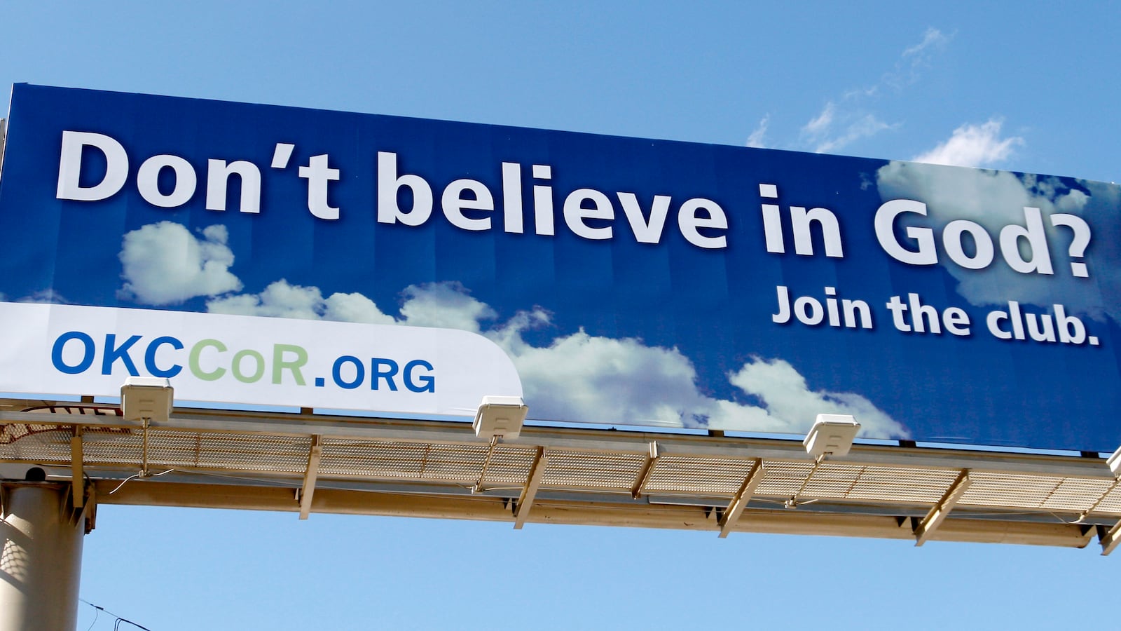 cheats/2013/06/29/first-atheist-monument-unveiled/130629-no-god-cheat_xqq8ck