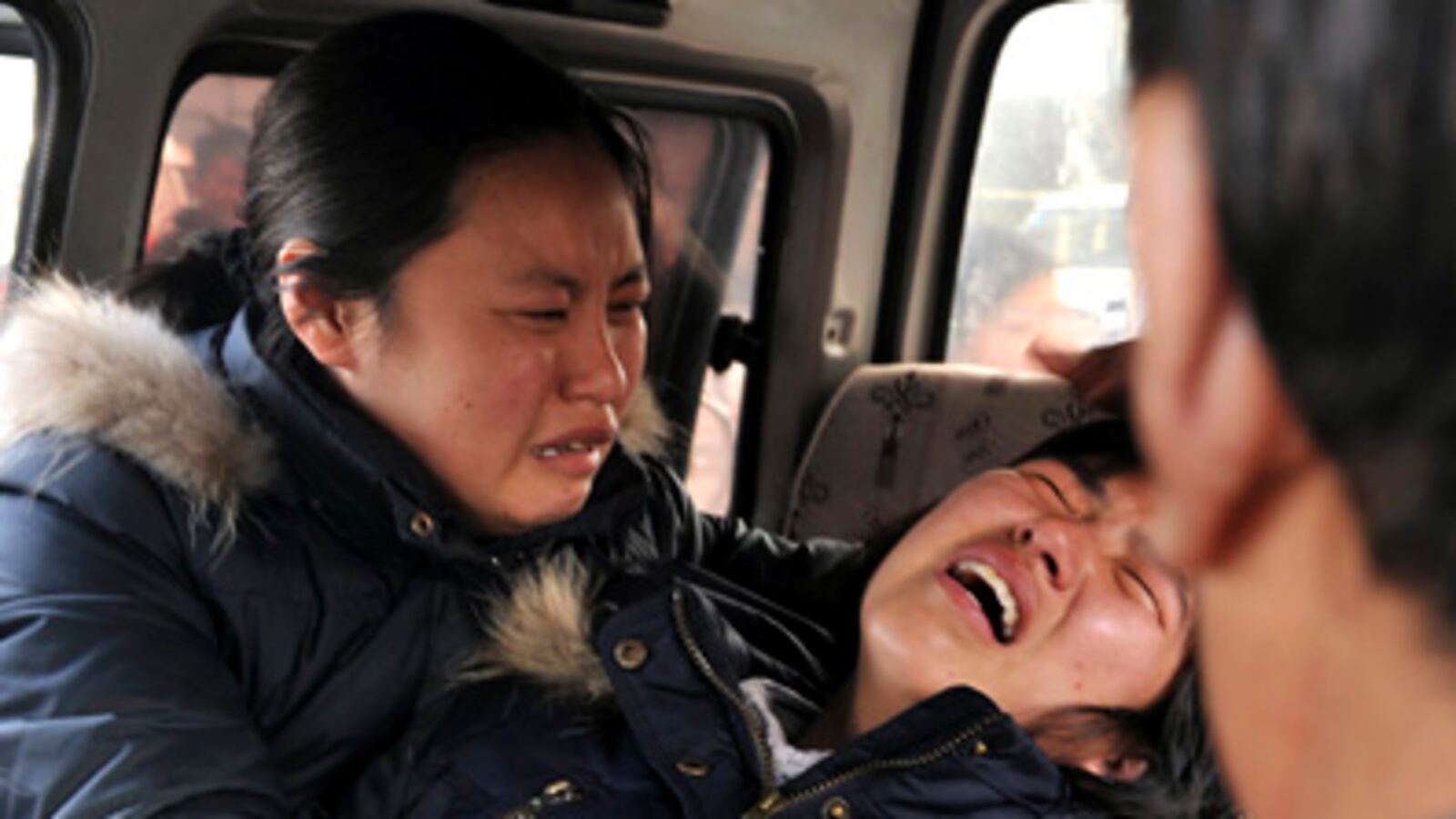 cheats/2009/02/22/chinese-mine-explosion-kills-dozens/china-mine-explosion_dlkytc