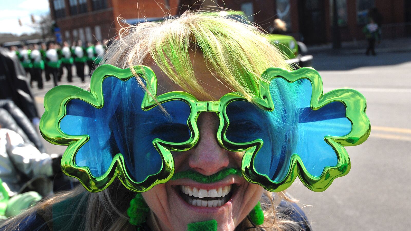 articles/2014/03/17/let-s-rename-st-patrick-s-day-douchebag-christmas/140316-bixby-stp-day-tease_sksjtn