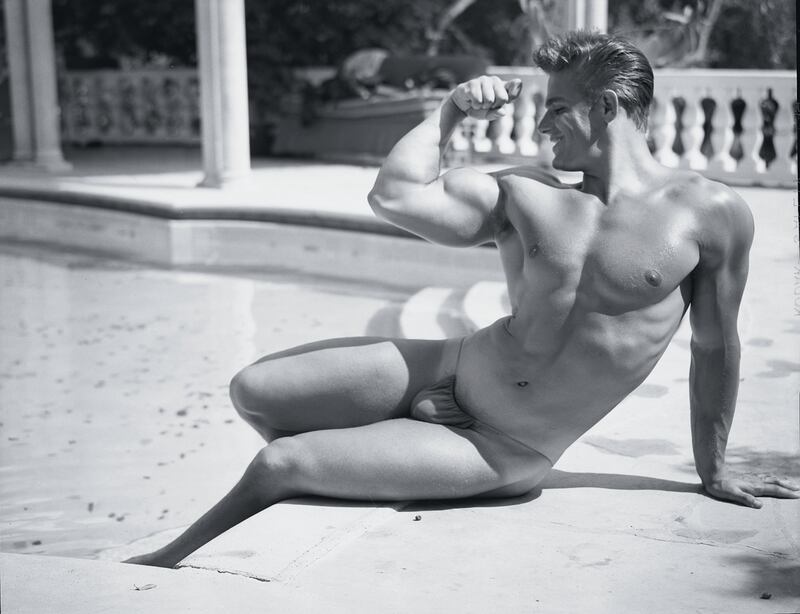 galleries/2012/07/08/backyard-oasis-the-swimming-pool-in-california-photography/backyard-oasis-pools-mizer-dubois_yzhvjs