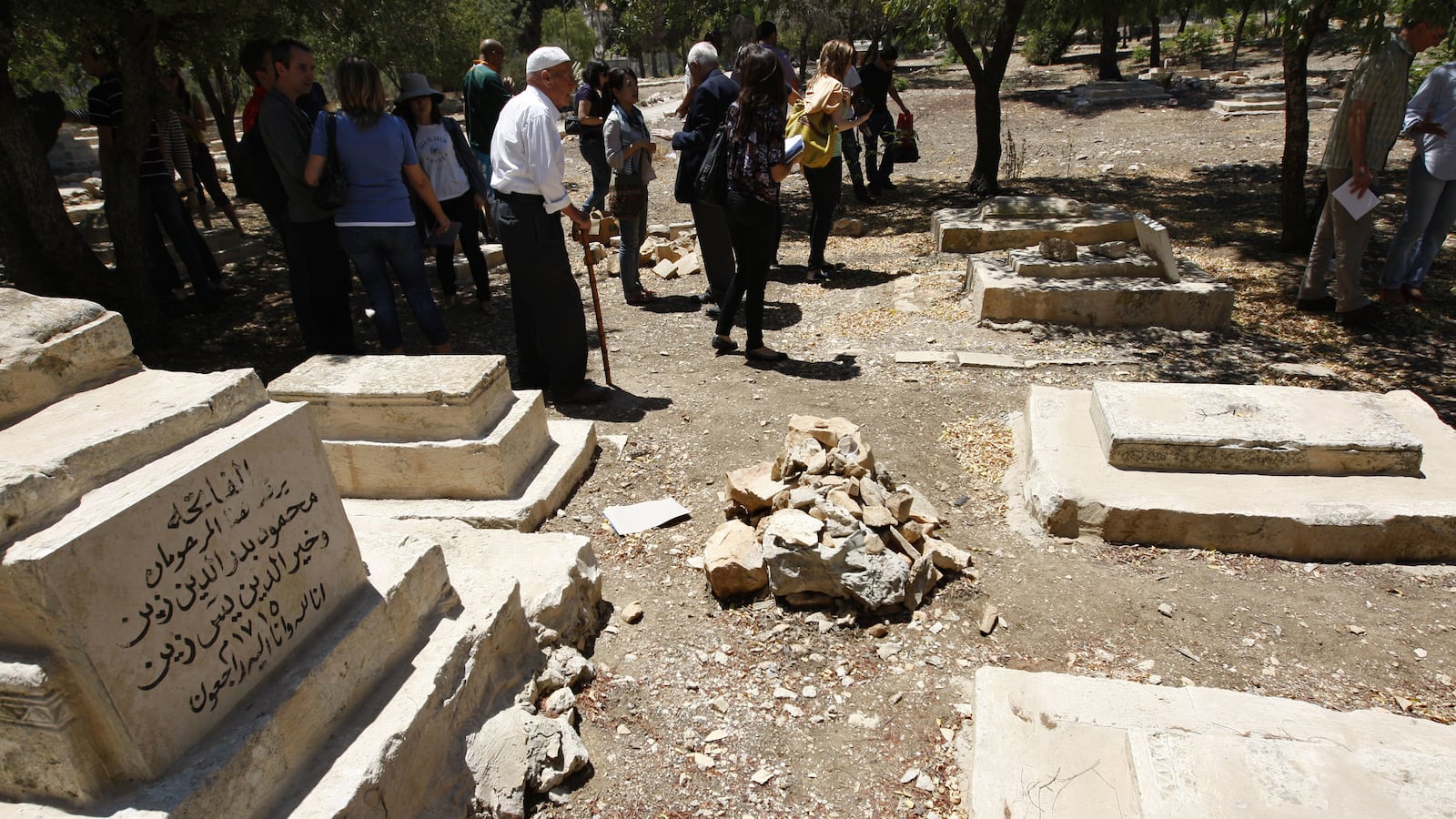 articles/2012/04/10/tolerance-of-whom/muslim-cemetery-tolerance-openz_okhsoi