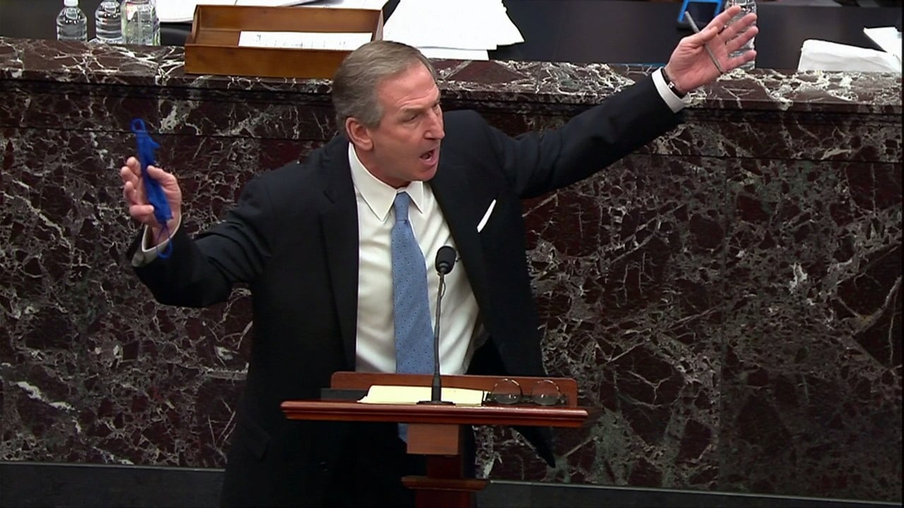 2021-02-13T152910Z_1542248417_RC2RRL9INSOV_RTRMADP_3_USA-TRUMP-IMPEACHMENT_pnmtrs