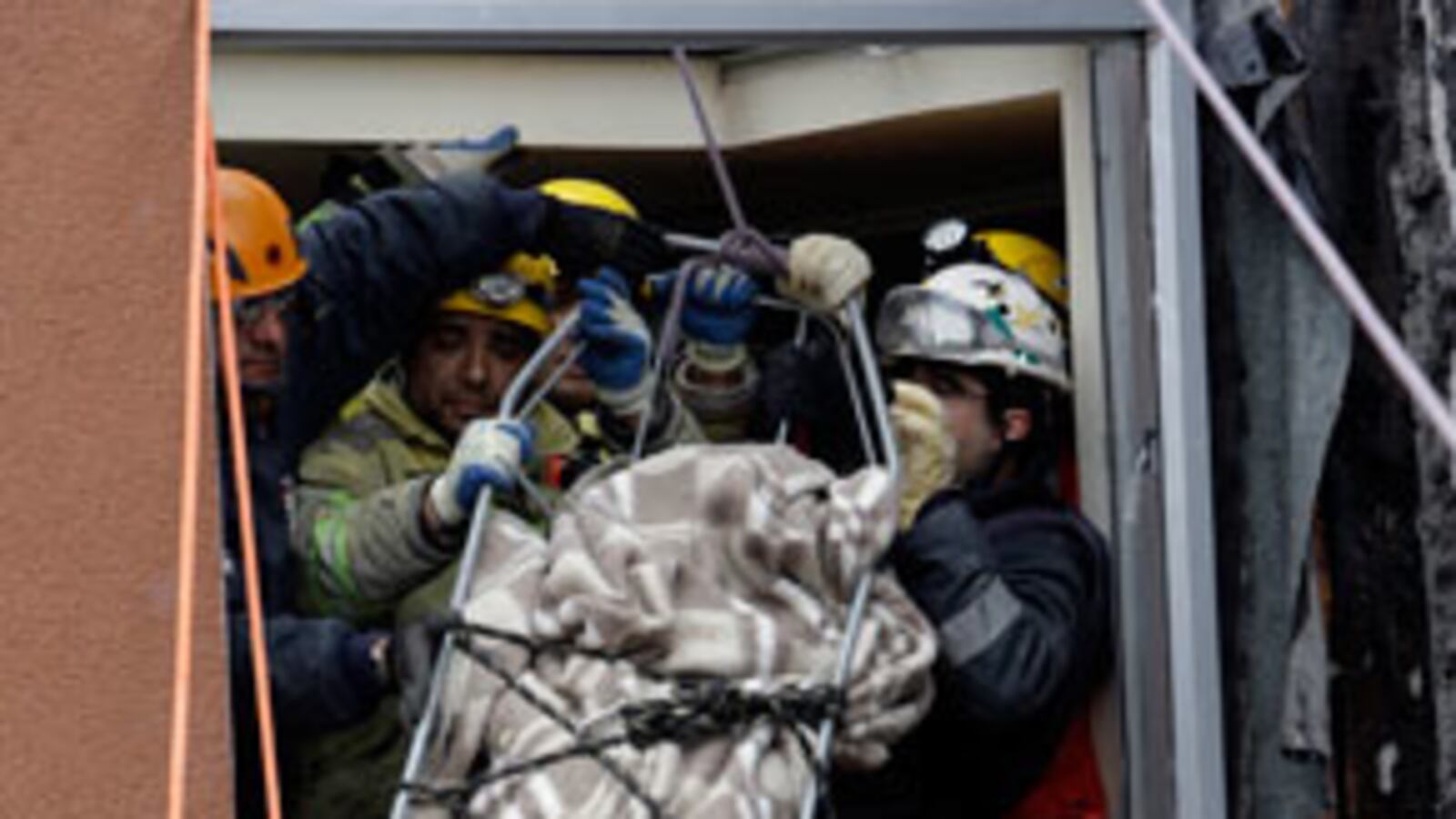 galleries/2010/02/27/chile-earthquake/chile-earthquake-7_wume2b