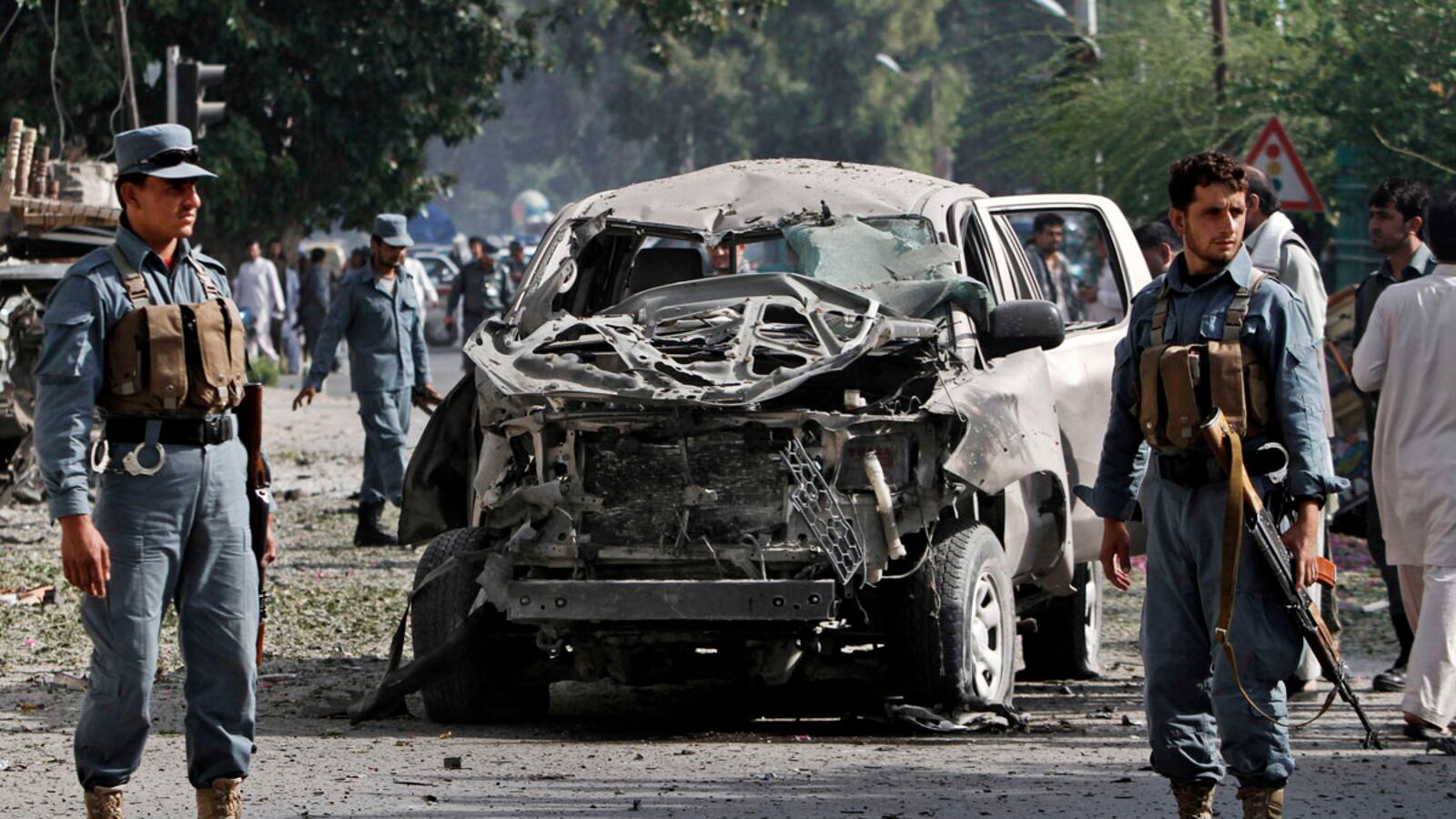 cheats/2012/08/14/3-suicide-bombings-kill-28/afghanistan-bombing-24hours-cheat_yxtxqu