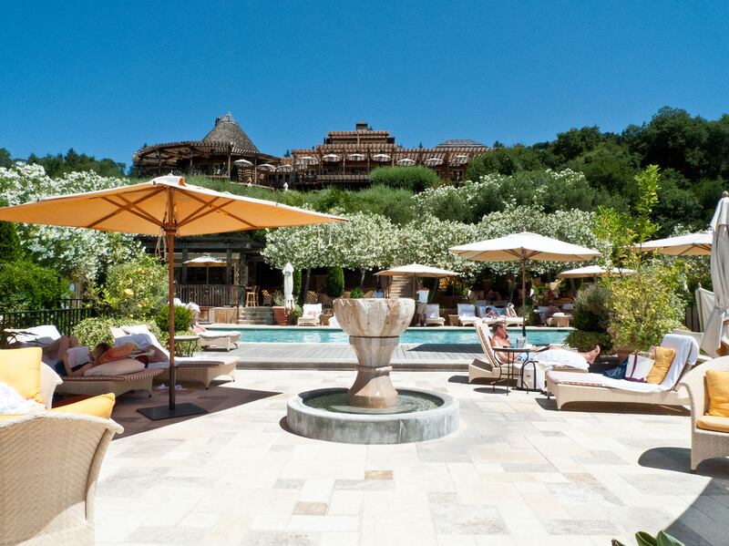galleries/2013/08/31/nine-luxury-retreats-in-california-wine-country-photos/Auberge_du_Soleil_w2t6qu