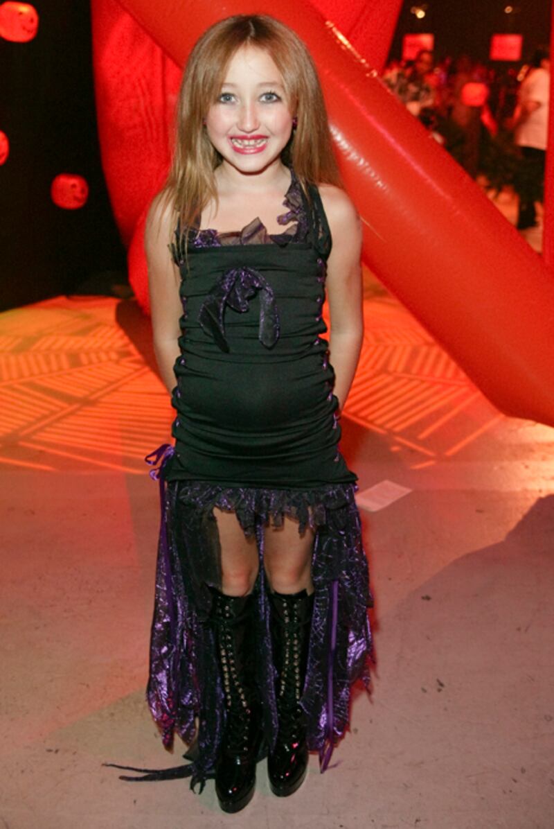 galleries/2012/07/30/too-young-for-makeup-kylie-jenner-willow-smith-more-photos/too-young-makeup-cyrus_yh8lfs