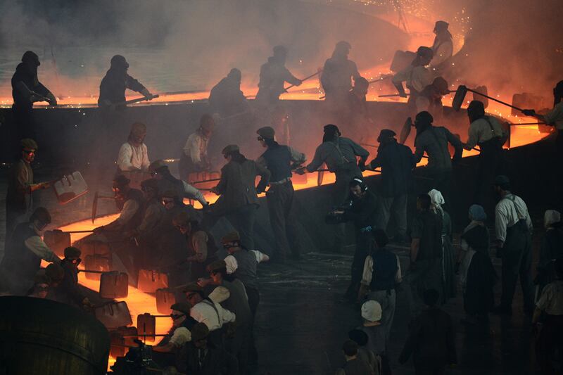 galleries/2012/07/27/olympics-2012-photos-opening-ceremony-more/london-olympics-opening-ceremony-6_tqzz7m