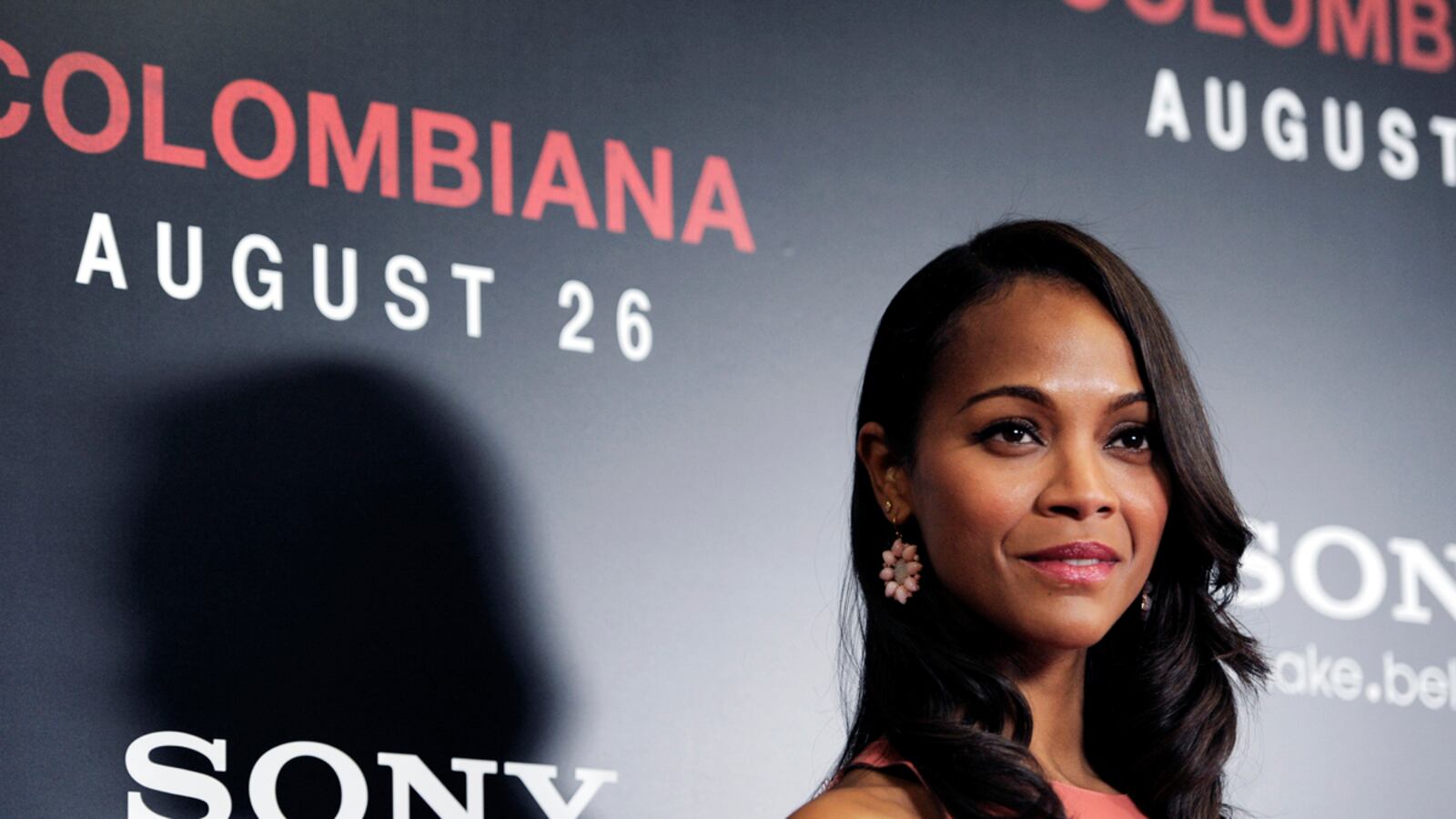 articles/2017/01/14/zoe-saldana-believes-hollywood-bullied-donald-trump/zoe-saldana-samuels_ocdgjz