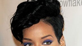 cheats/2009/03/04/rihannas-fan-fallout/rihanna-1_rsbohq