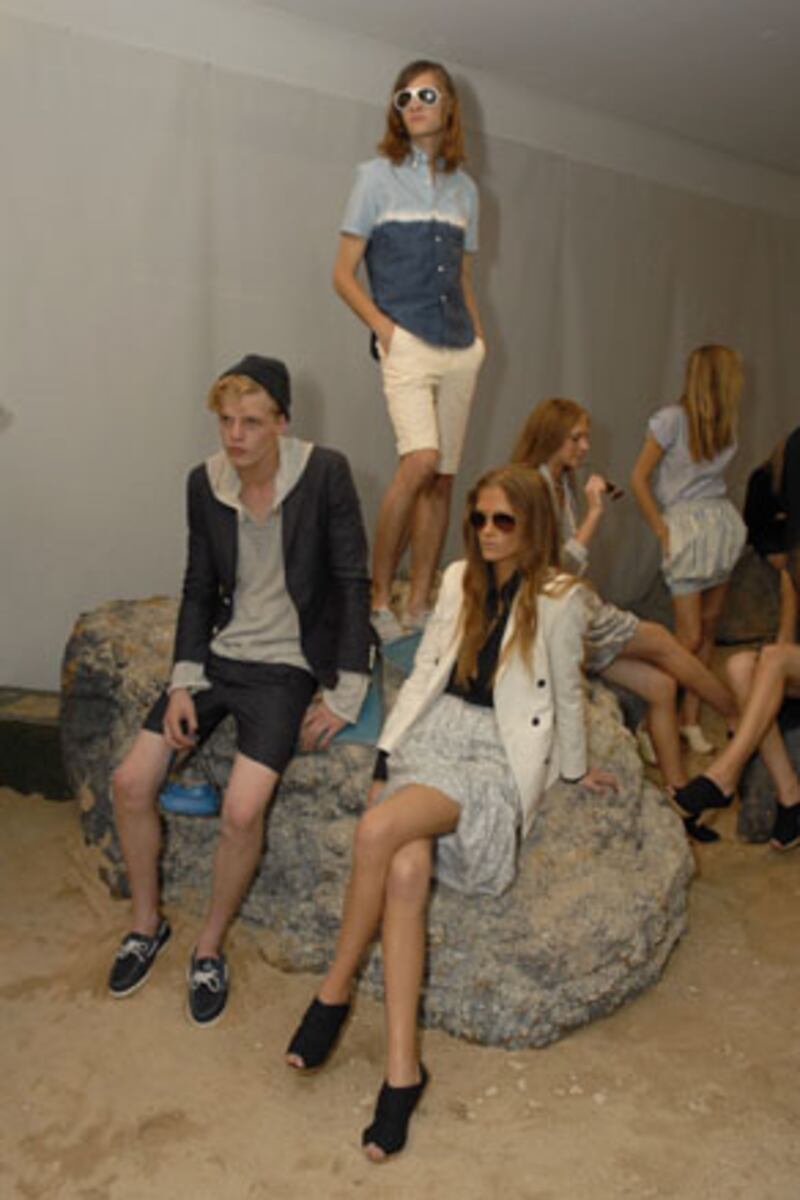galleries/2009/09/12/ny-fashion-week-day-3/fashion-day-3---band-of-outsider-1_p2cndw