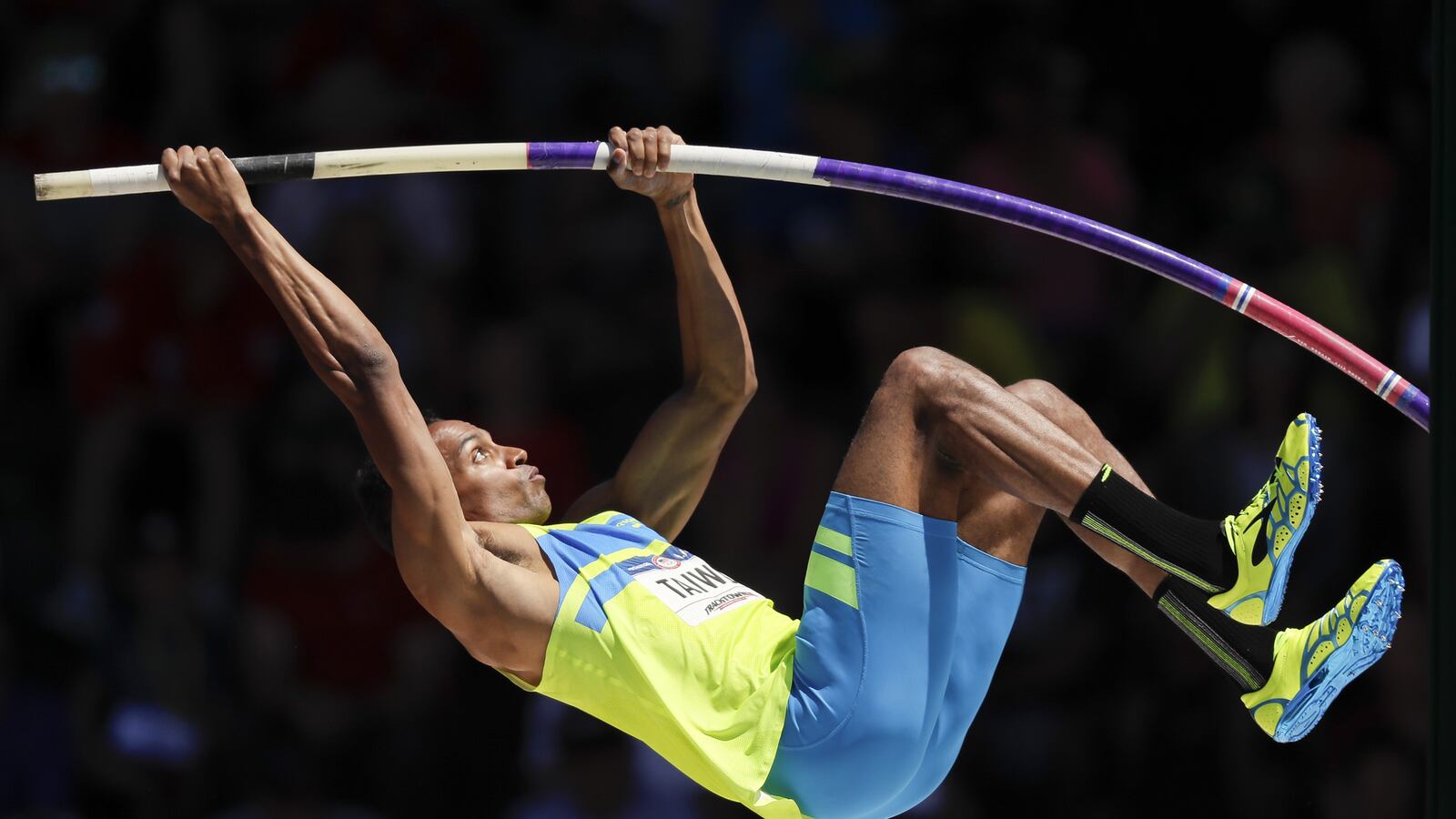 articles/2016/08/09/olympian-decathlete-jeremy-taiwo-s-magic-bond-to-harry-potter/160809-zimmerman-jeremy-taiwo-tease_kg2nvn