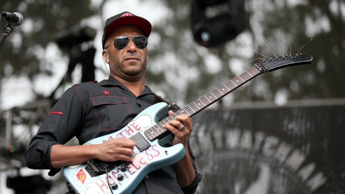 cheats/2012/08/17/tom-morello-rages-against-paul-ryan/morello-rage-ryan-cheat_ye144i