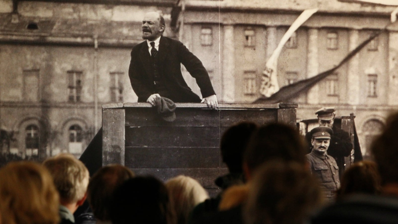 180609-russia-gulag-museum-directive-cheat_zpqnc8