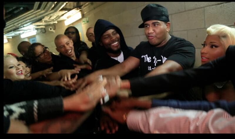 galleries/2012/10/28/oprah-winfrey-zooey-deschanel-more-celebrity-twitter-pictures-photos/nicki_minaj_a0whwc