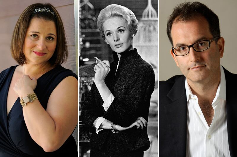 articles/2012/10/13/sex-and-the-twitter-girl/sex-twitter-girl-ellison-tease_p8getv