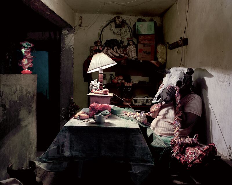 galleries/2014/08/23/in-the-mountains-of-bolivia-fantasy-is-real-photos/waska-tatay-08_cxnvas