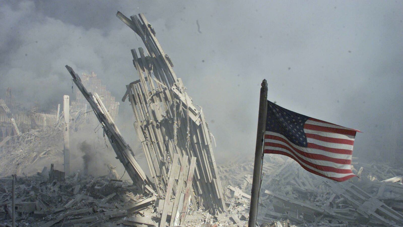 cheats/2016/02/08/super-bowl-ad-shocks-with-9-11-footage/160108-911-ad-super-bowl-cheat_nhdklh