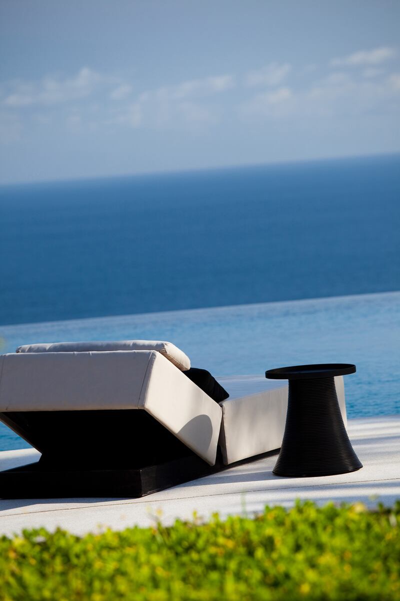 galleries/2013/05/24/design-hotels-turns-20/design-hotels-alila-villas-uluwatu1_qfnn0u