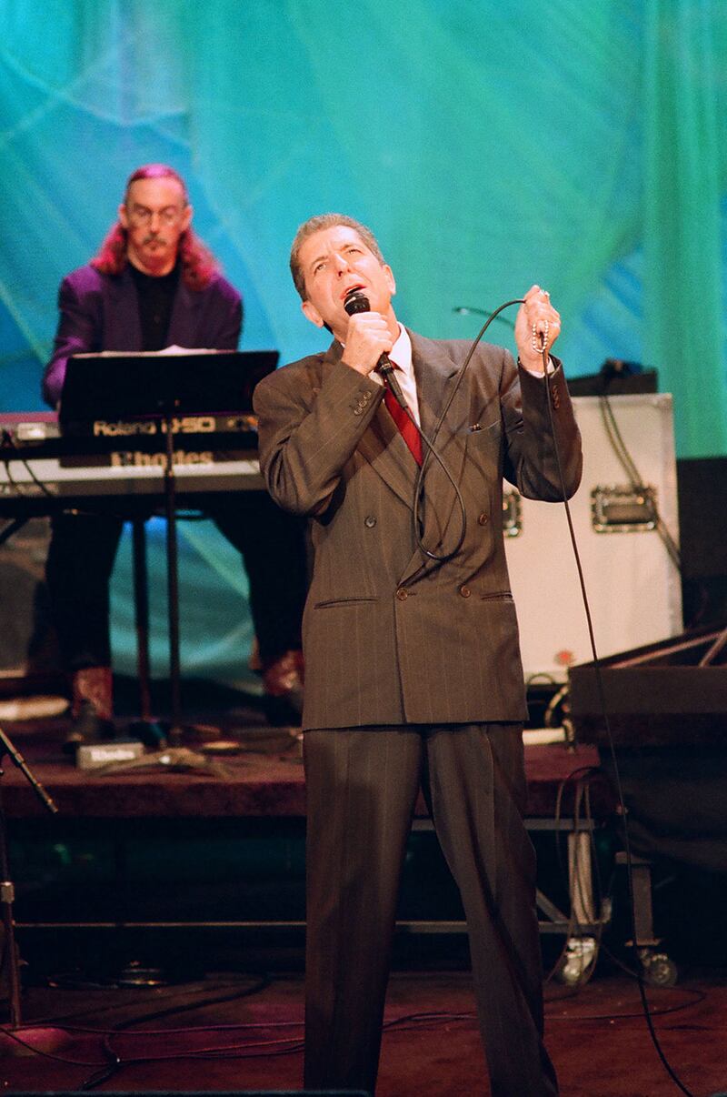 galleries/2016/11/11/leonard-cohen-dies-at-82-his-life-in-photos/161110-Leonard-Cohen-14-embed_tefntn