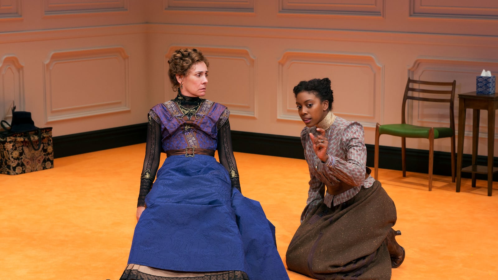 articles/2017/04/27/laurie-metcalf-leads-a-masterful-broadway-sequel-in-a-doll-s-house-part-2/170427-teeman-dollshouse-tease1_hhzury