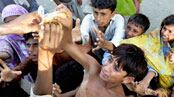 articles/2010/08/19/pakistan-flood-ignored-by-west-and-muslim-world/varadarajan-pakistan_121128_oyewby