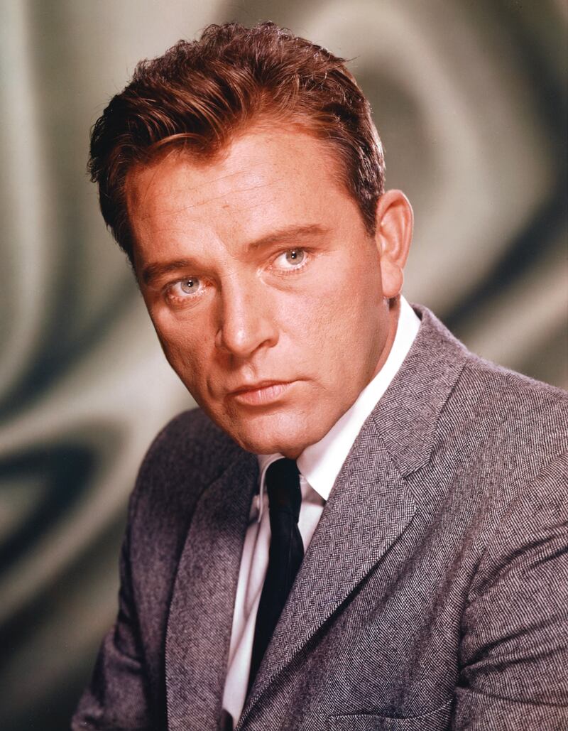 galleries/2012/10/08/mel-gibson-clint-eastwood-and-more-actors-who-almost-played-james-bond-photos/richard-burton-almost-james-bond_xbsvjn