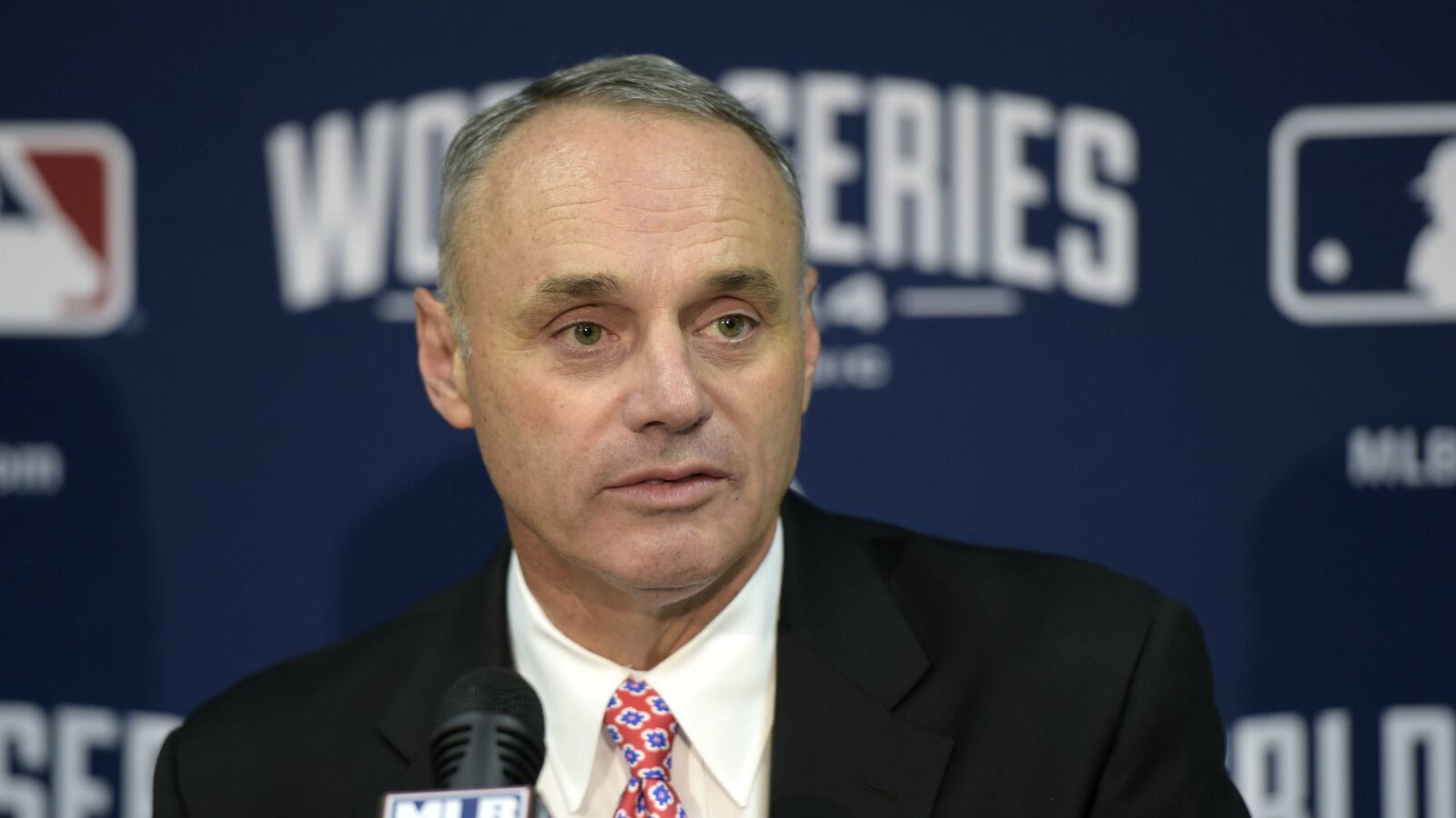 cheats/2015/07/14/commissioner-mlb-ready-to-expand-again/150714-rob-manfred-mlb-cheat_f2bzg6