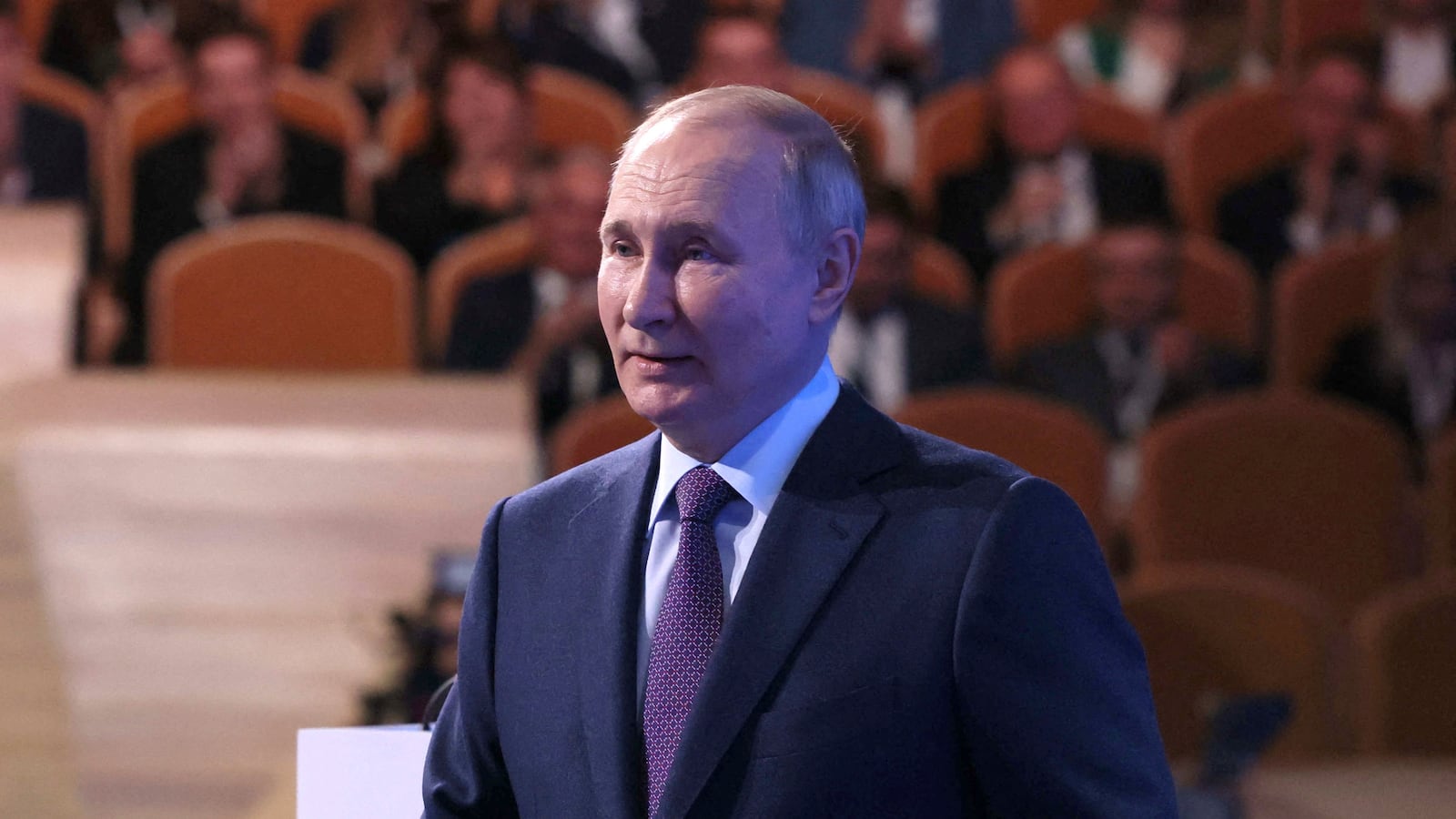 2023-03-16T131632Z_1938562397_RC21VZ9LNZ0E_RTRMADP_3_RUSSIA-BUSINESS-PUTIN_knctgb