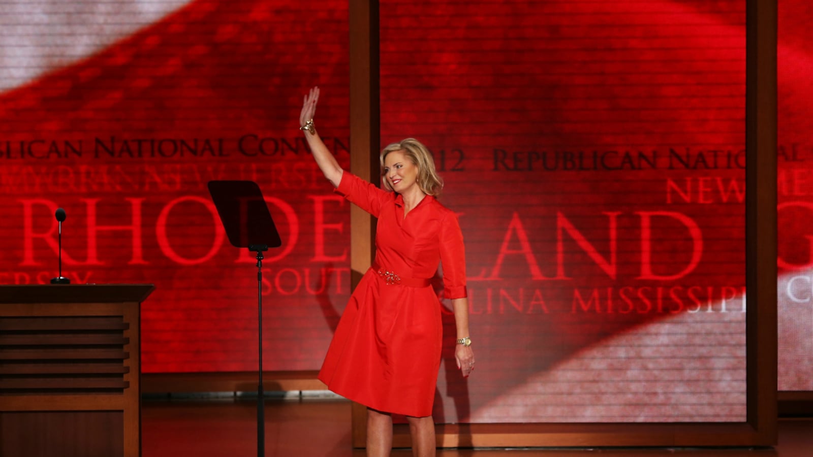 articles/2012/08/29/ann-romney-s-red-dress-at-the-republican-national-convention/givhan-romney-dress_lyydme