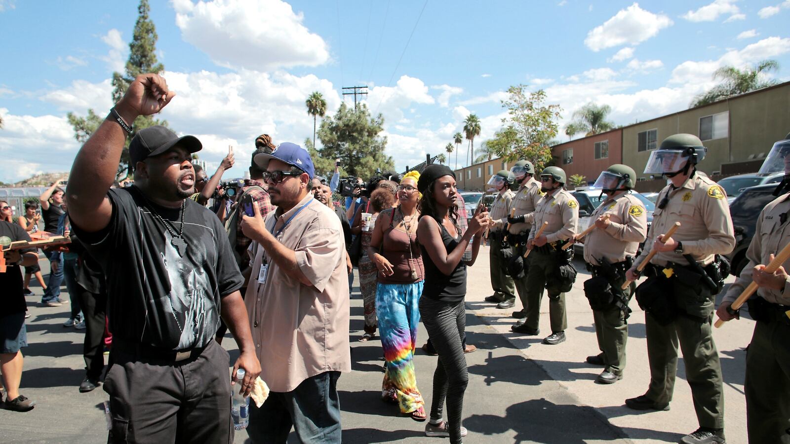 cheats/2016/09/29/police-man-fatally-shot-in-el-cajon-pointed-vape-smoking-device-at-officer/160928-el-cajon-victim-vape-cheat_i3lvl5