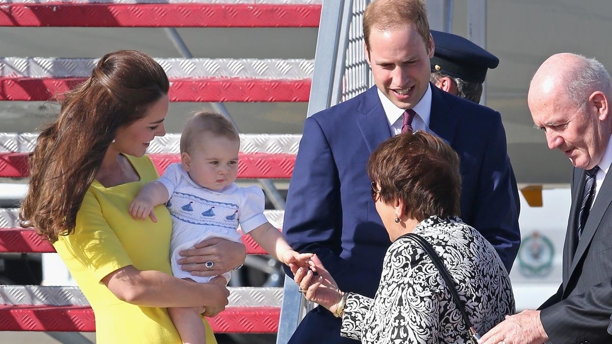 articles/2014/04/15/new-pictures-as-prince-george-arrives-in-australia/prince-george-aus2_mufcmu