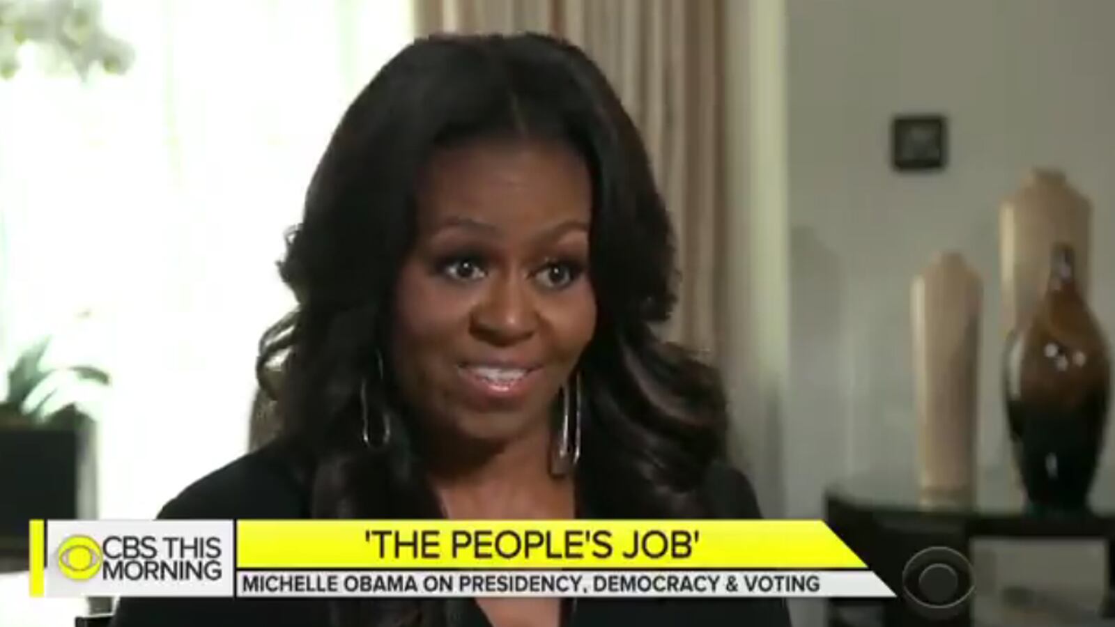 181114-Messer-express-michelle-obama-tease_sezzfn