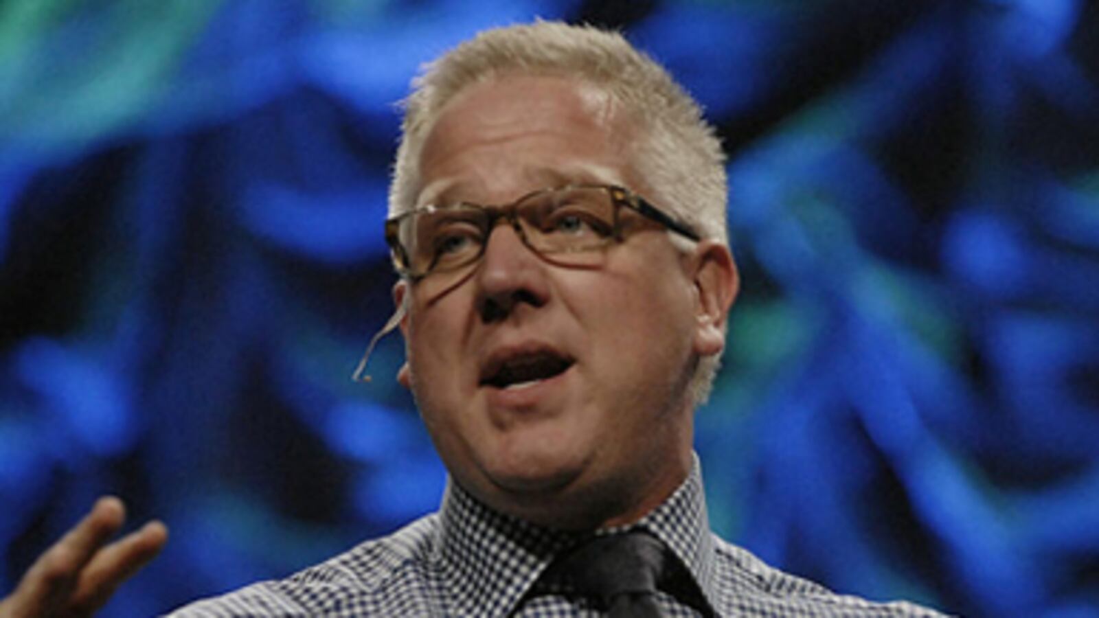 articles/2011/02/25/conservatives-glenn-beck-backlash-doesnt-go-far-enough/friedersdorf-glenn-beck-backlash_162440_qdudkl