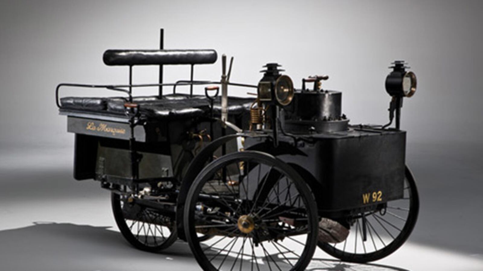 cheats/2011/10/11/world-s-oldest-car-sells-for-4-6-million/oldest-car-auction-cheat_iwwnek