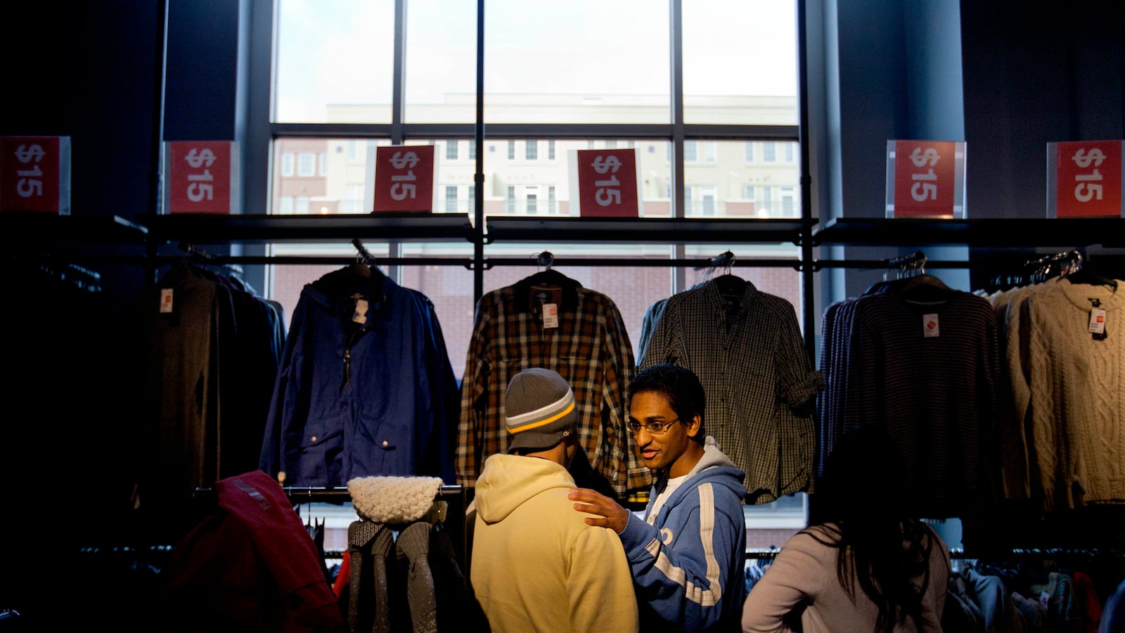 articles/2013/03/13/no-matter-how-crazy-washington-is-americans-can-t-stop-shopping/130313-Gross-heroic-consumers-tease_bell5k