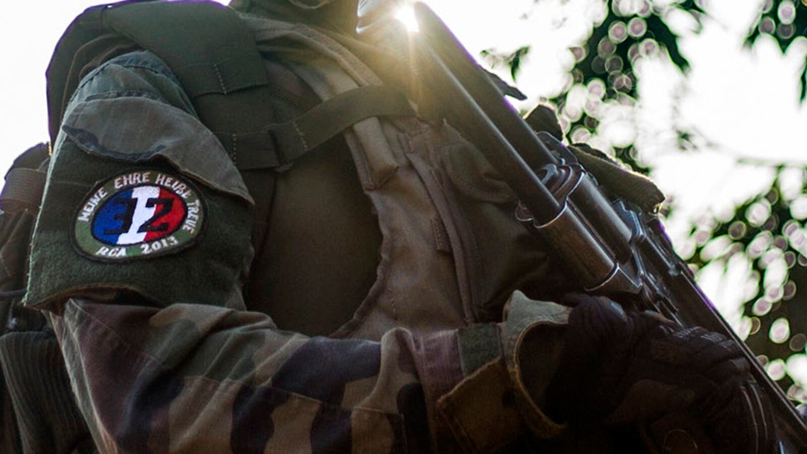 cheats/2013/12/22/french-soldier-wears-nazi-slogan/131222-french-soldier-nazi-cheat_rkpr56