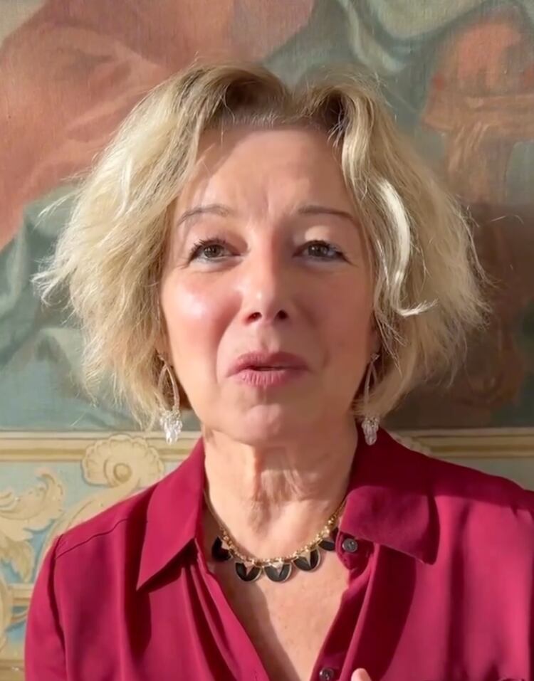 Laura, who says she does not use soap in her daily life.