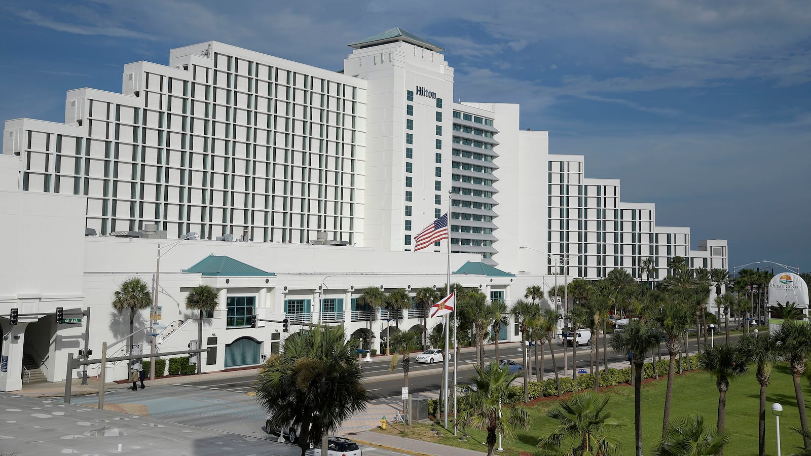 200422-boutique-hotels-tease_ej28mb