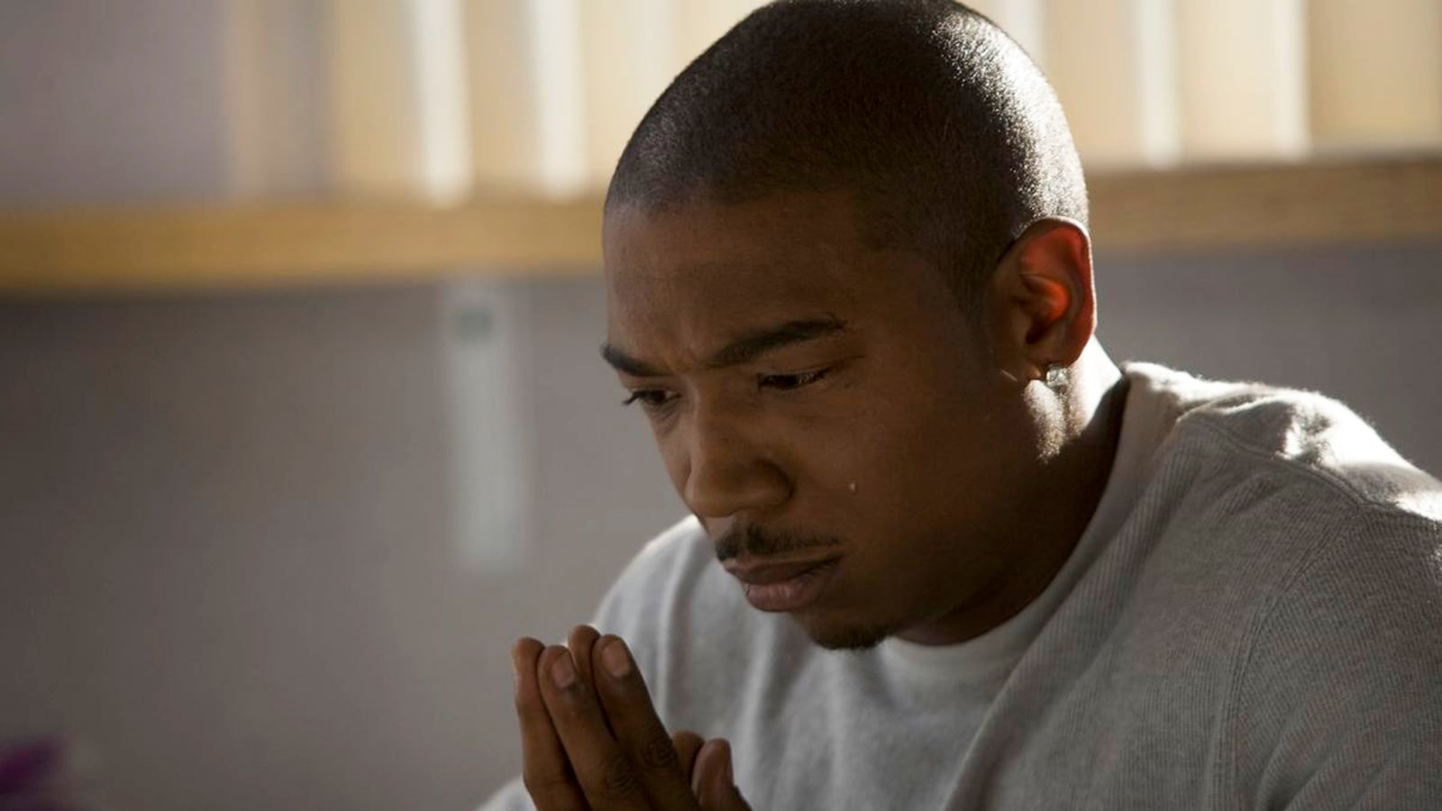 articles/2013/10/19/ja-rule-on-life-in-prison-his-50-cent-beef-new-film-finding-god/131016-stern-ja-rule-tease_ynkpbt