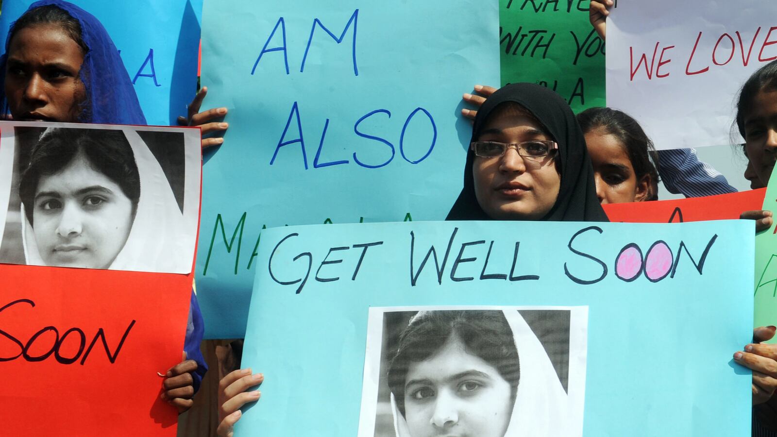 cheats/2012/11/10/pakistan-funds-school-for-malala-day/pakistan-malala-day-cheat_fesmoz