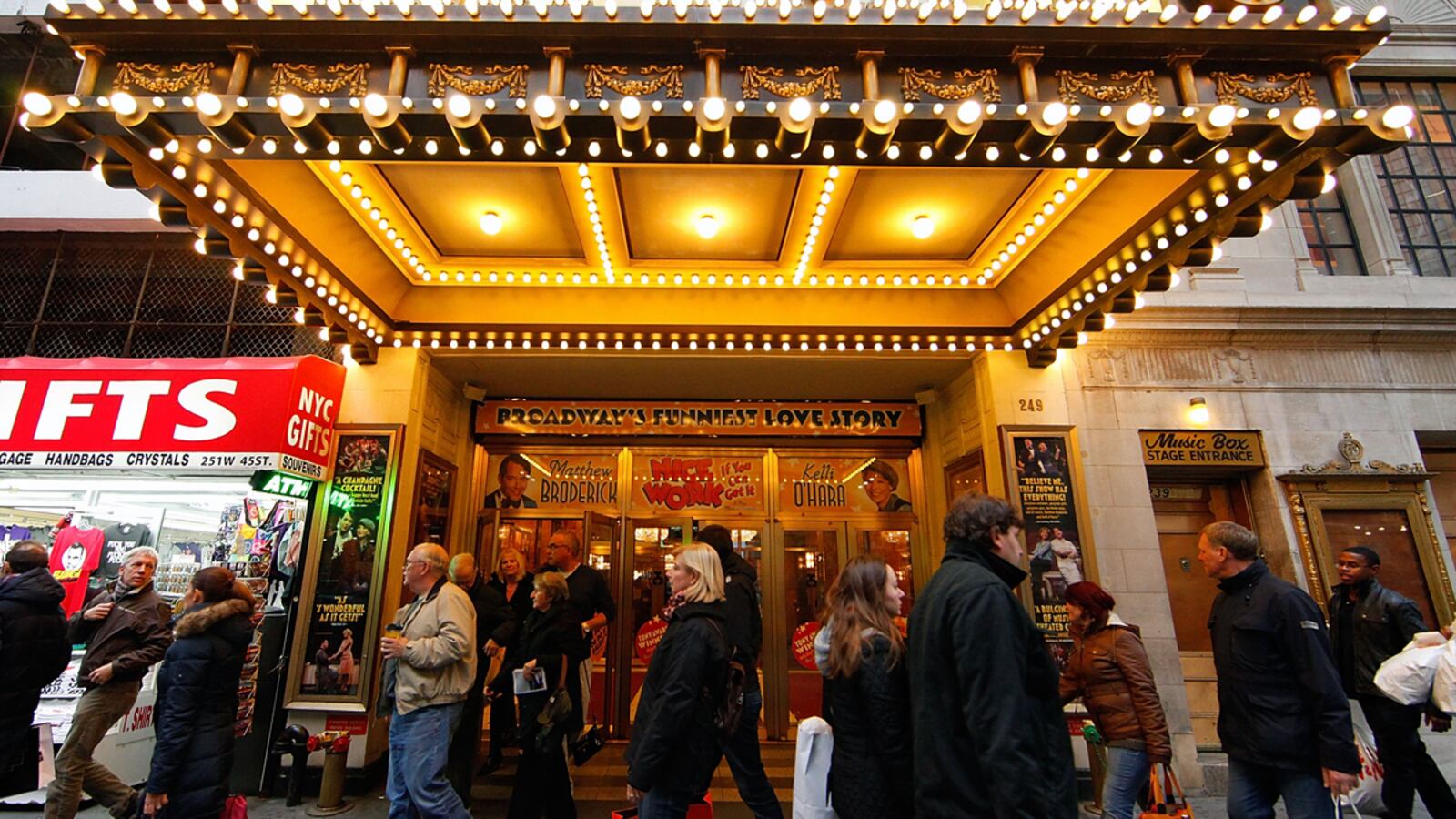 articles/2012/11/01/and-now-for-some-good-news-jobs-cars-housing-are-all-looking-up/morning-in-america-gross-tease_kttkqx