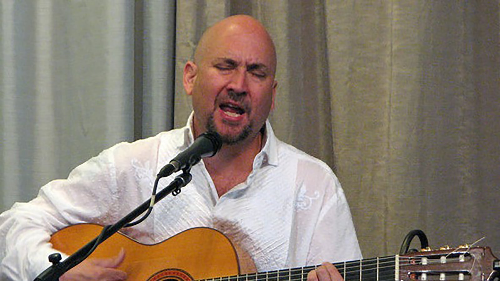 articles/2016/01/06/this-portland-hippie-is-planning-a-peace-concert-in-isis-controlled-syria/160105-swin-portland-hippie-tease_zzx3vt