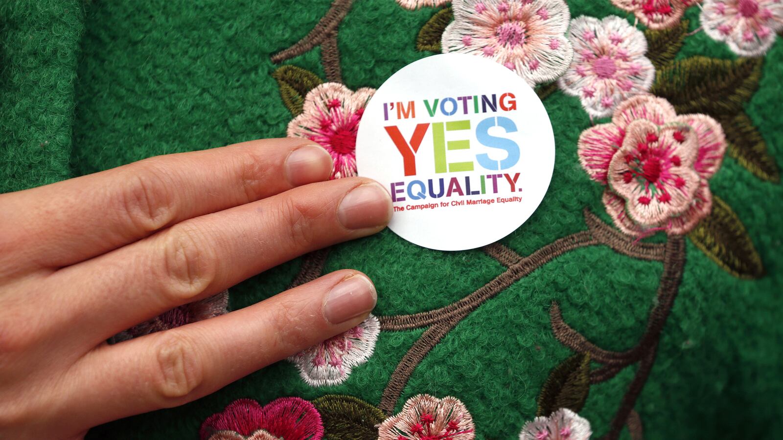 articles/2015/05/22/the-irish-heading-hometovote-for-marriage-equality/150522-sykes-irish-marriage-tease_ggqxlg