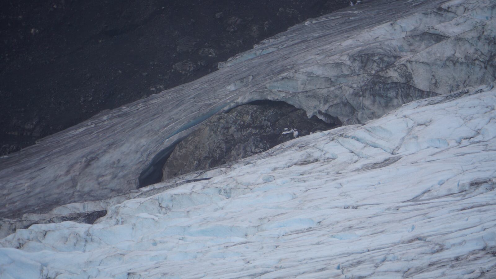 2019-12-26T220704Z_530235085_RC2A3E919OKI_RTRMADP_3_ALASKA-CLIMATE_spadxs